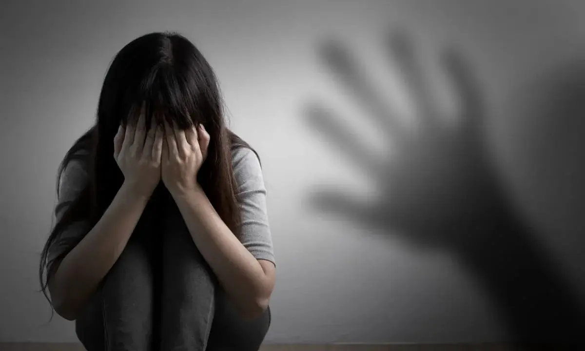 Ilustrasi ketakutan dan tekanan emosional yang kuat dan menyedihkan./* (Foto: Google)