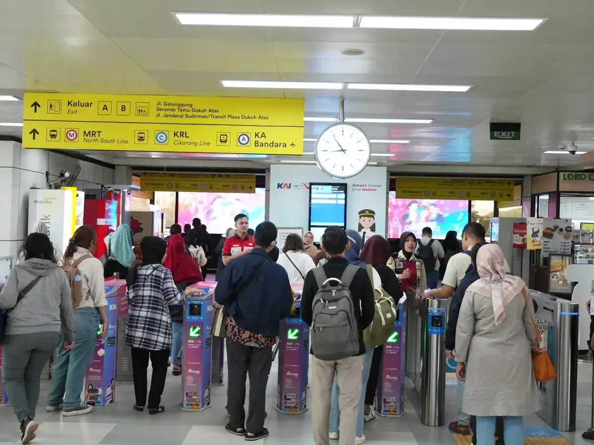 Long Weekend 1–3 Mei, LRT Jabodebek Operasikan 270 Perjalanan per Hari, Jadi Solusi Mobilitas Liburan yang Efisien, Tepat Waktu, dan Terintegrasi Long Weekend 1–3 Mei, LRT Jabodebek Operasikan 270 Perjalanan per Hari, Jadi Solusi Mobilitas Liburan yang Efisien, Tepat Waktu, dan Terintegrasi